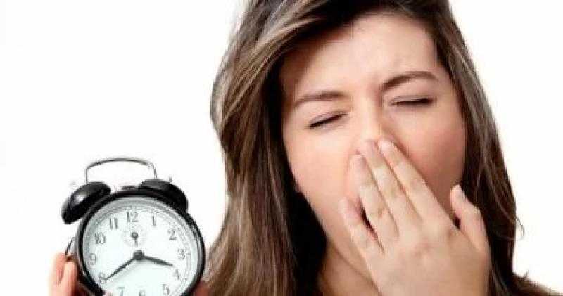 6 دلائل تكشف أن نومك أقل مما يحتاجه جسمك