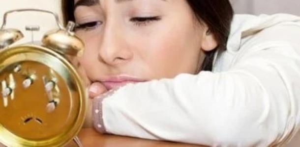 لماذا تستيقظ مبكرًا رغم السهر لوقت متأخر؟