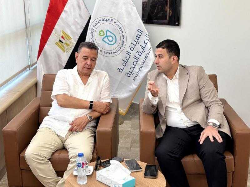 بالصور:النائب موسى خالد يلتقى مدير هيئة الرعاية الصحية بالإسماعيلية