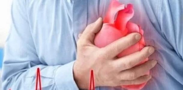 هل مريض القلب يحتاج لشرب ماء أكثر من غيره.. كيف يعرف الكمية المناسبة