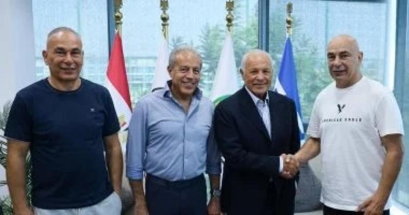 اليوم الاخباري