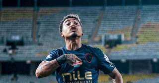 الزمالك يترقب عودة بيزيرا إلى القاهرة لحسم مصيره