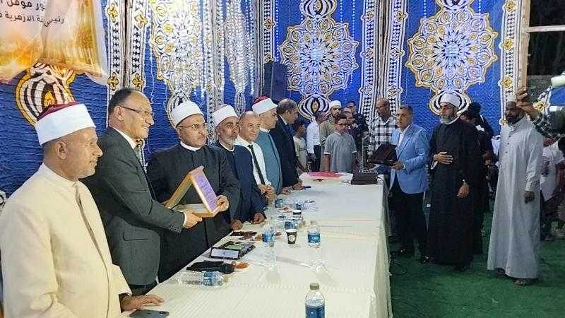 النائب الدكتور أحمد دندش يكرم ٤٠٠ من حفظ. القران الكريم فى الحفل السنوى لدار دندش