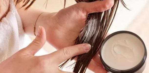 7 ماسكات للعناية بالشعر.. تساعد على الترطيب وعلاج الهيشان