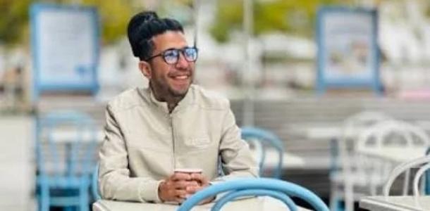 أيمن منصور: راجع مصر قريب وهرجع للتمثيل